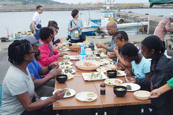 TRolled Sushi Making Experience at Tanesashi Fishing Port