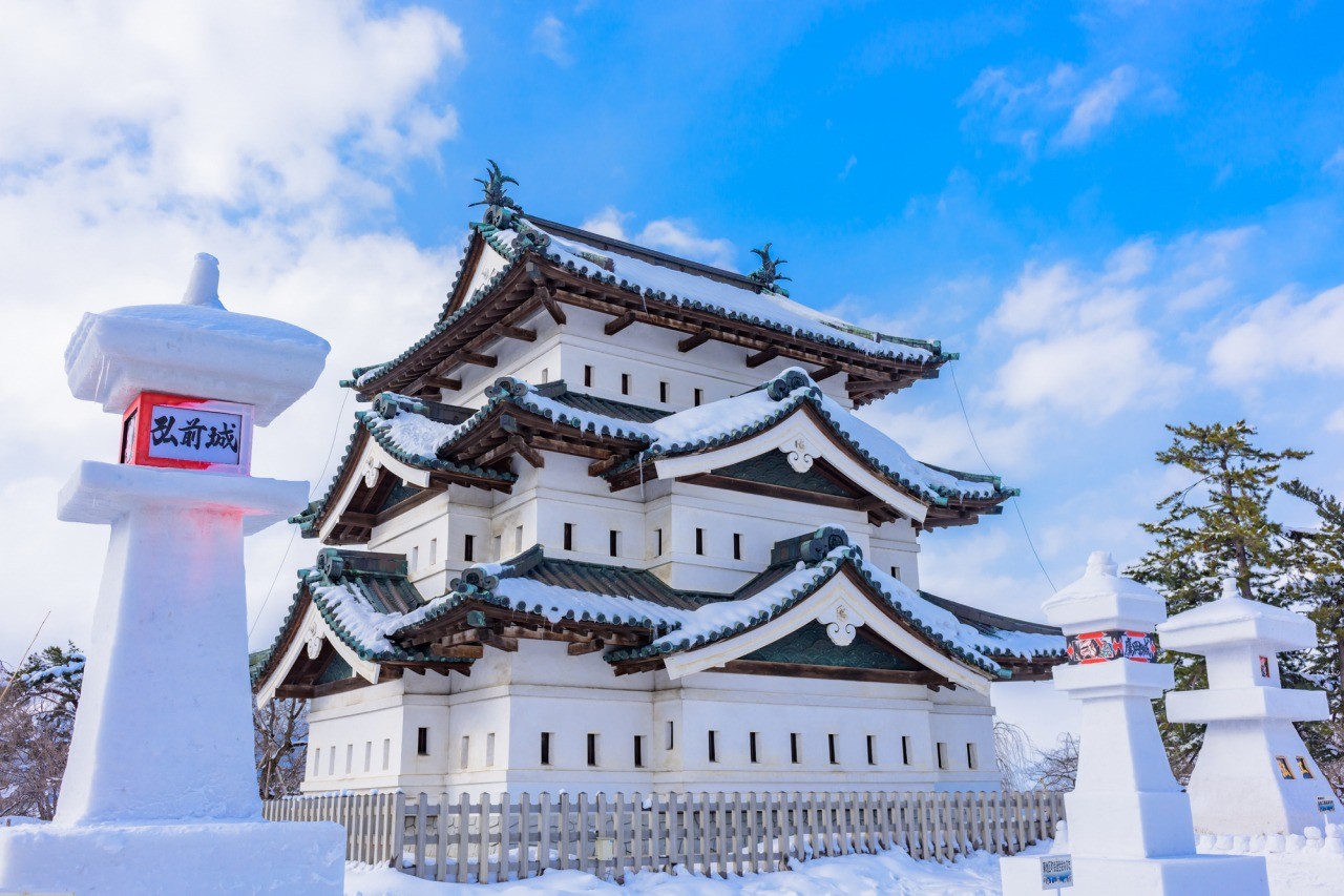 弘前城雪燈籠まつり 東北のイベントを探す 旅東北 東北の観光 旅行情報サイト