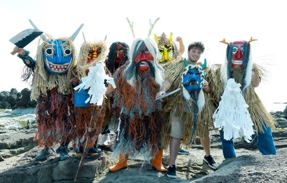 なまはげ細工 The Quiet Sacred Namahage Crafts 里暮らし体験塾 東北の観光スポットを探す 旅東北 東北の観光 旅行情報サイト